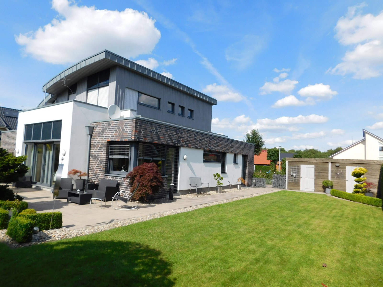 Foto WIESMOOR: Haush�lfte