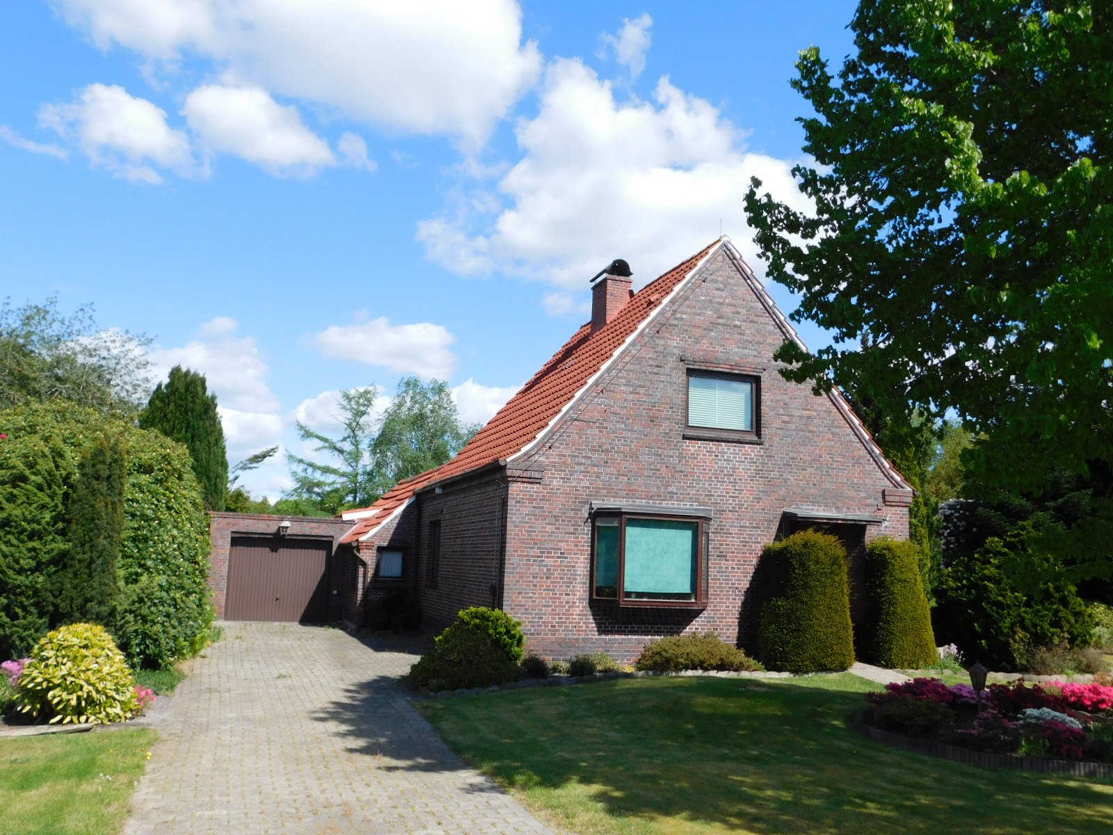 Foto WIESMOOR: Schnuckeliges H�uschen!