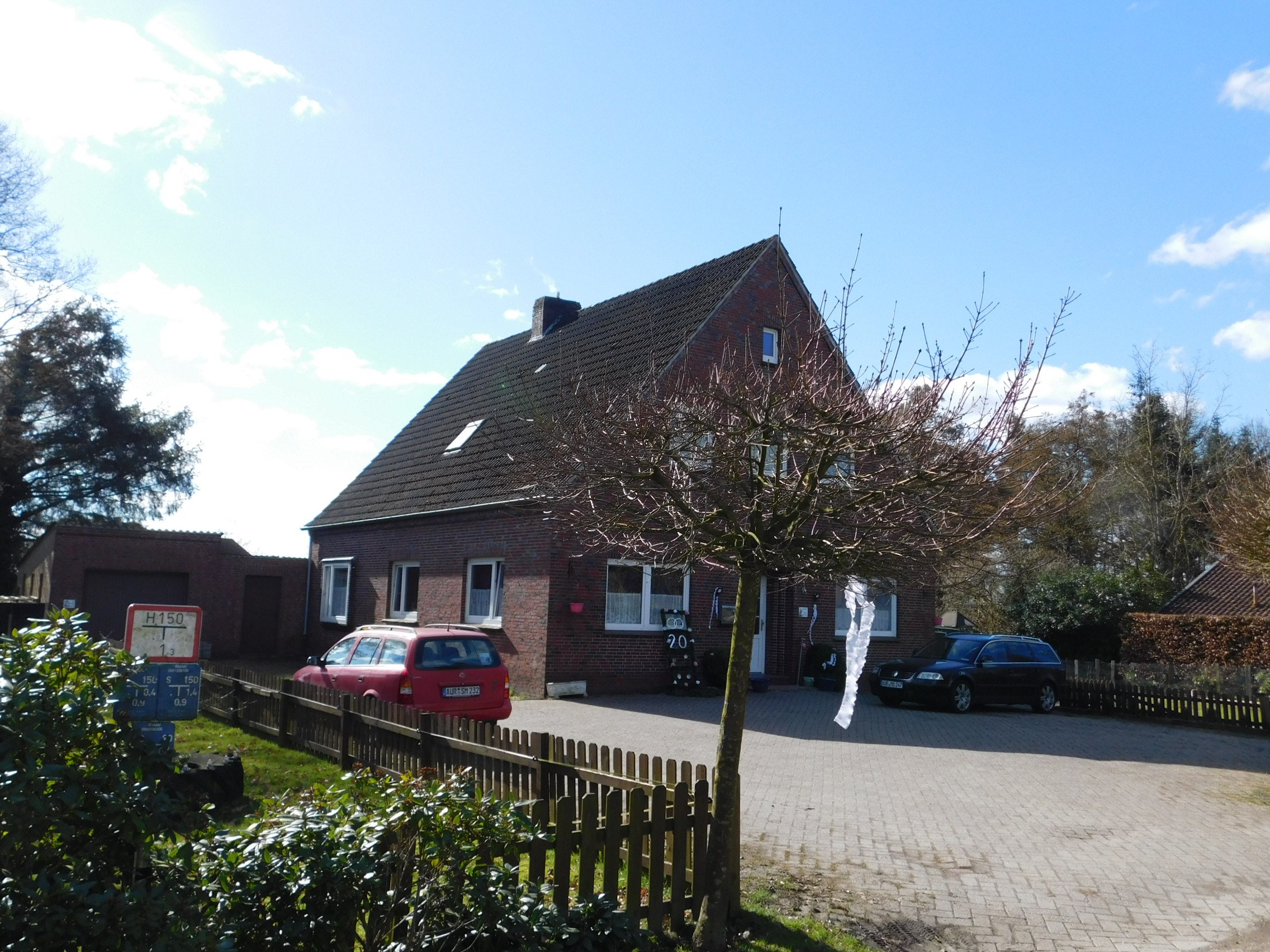 Foto WIESMOOR: Zweifamilienhaus