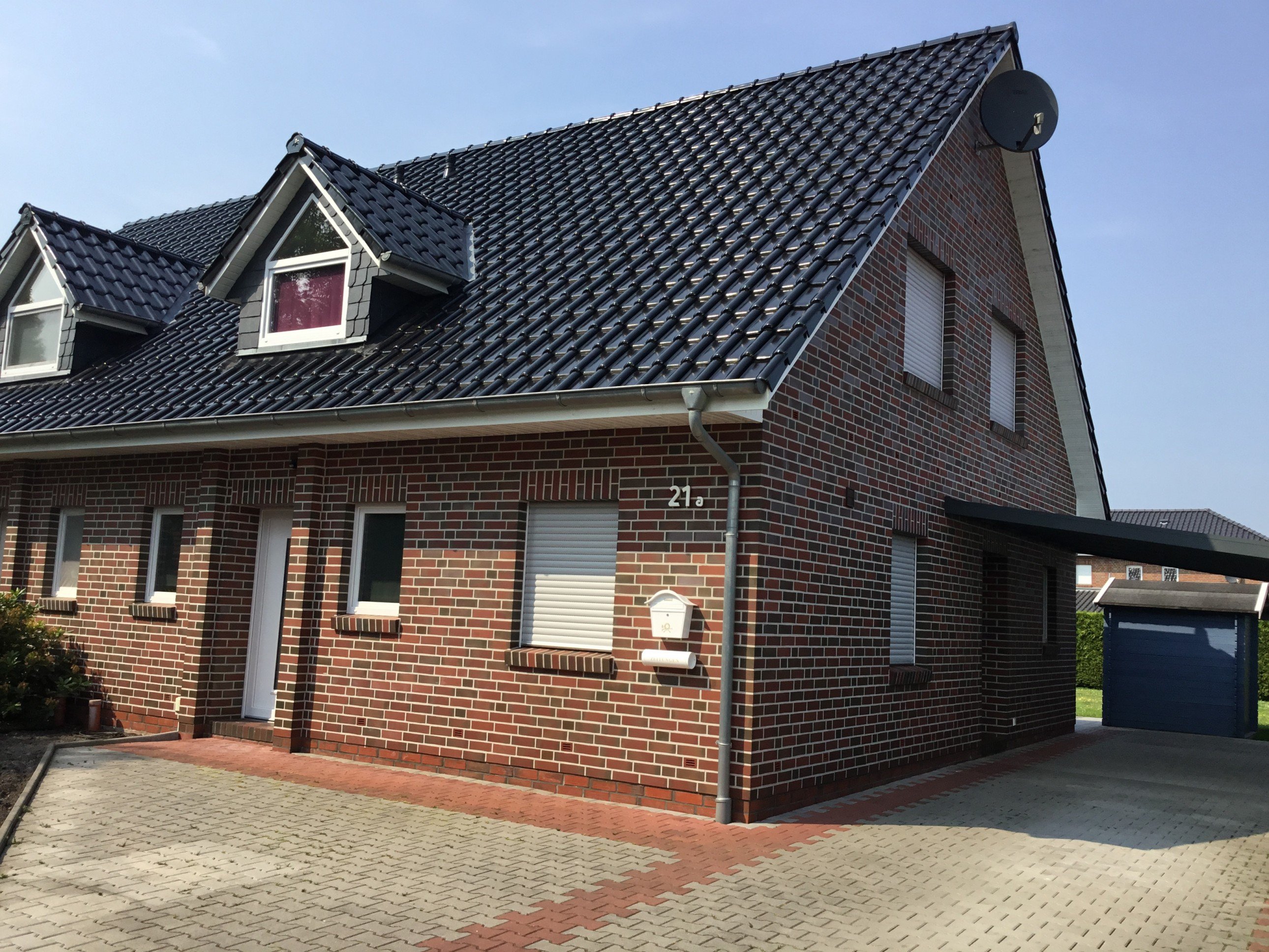 Foto WIESMOOR: Doppelhaush�lfte