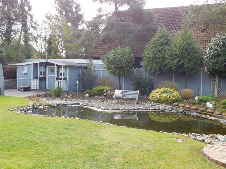 Gartenteich/Blockh�tte Haus Wiesmoor